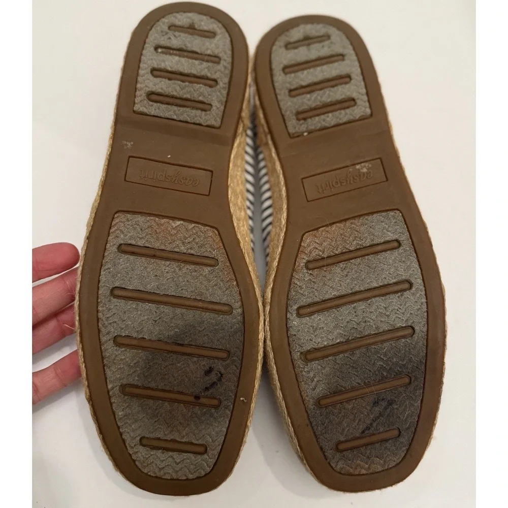 Easy Spirit Cute Canvas Slip Ons Blue And White Stripes‎ Size 8